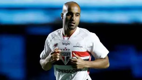 Lucas Moura é sincero sobre renovação com São Paulo e admite incertezas sobre bastidores