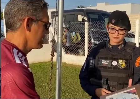 Paulistano Futebol Clube homenageia a Polícia Militar pelo trabalho de segurança nos estádios