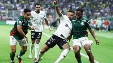 Bastidores: vestiários de Palmeiras e Corinthians tiveram provocação com música de Memphis Depay e bate-boca