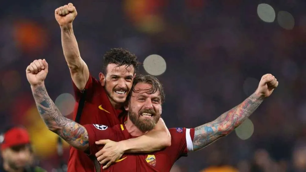 Florenzi e De Rossi comemoram classificação da Roma sobre o Barcelona Matteo Ciambelli/NurPhoto/Getty Images