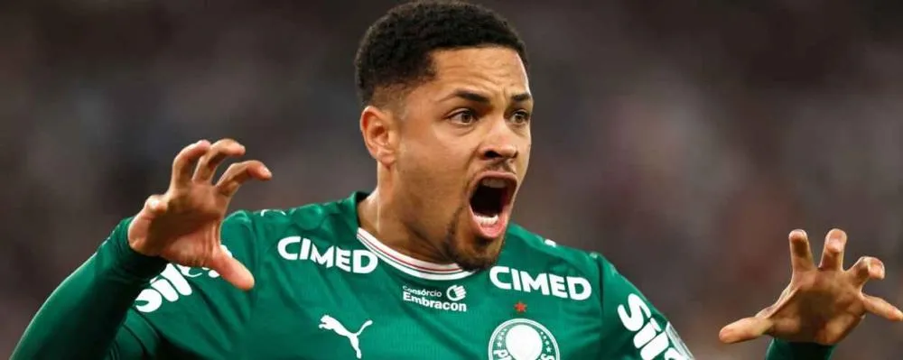 Vitor Roque volta? Palmeiras trata atacante com cautela antes de decisão contra o Fluminense pela Libertadores