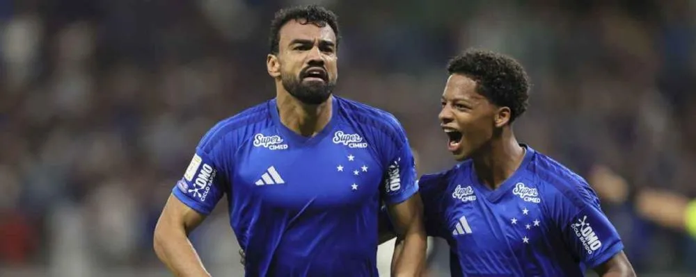 Cruzeiro vence Remo no Mineirão e se mantém na zona de classificação à Libertadores