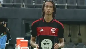 Flamengo estreia com empate contra Cornella na Messi Cup