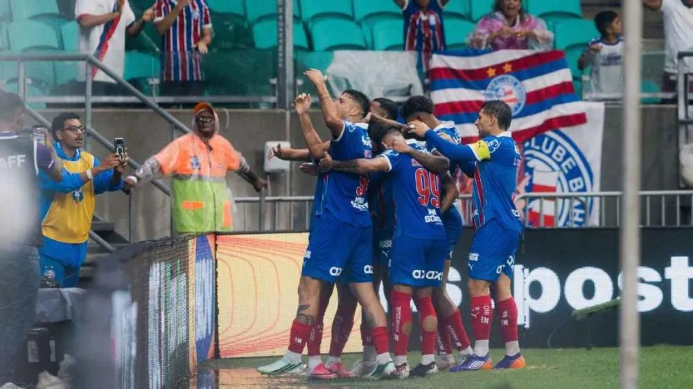 Em jogo de cinco gols, Bahia ganha do São Paulo e segue na briga por vaga na Libertadores