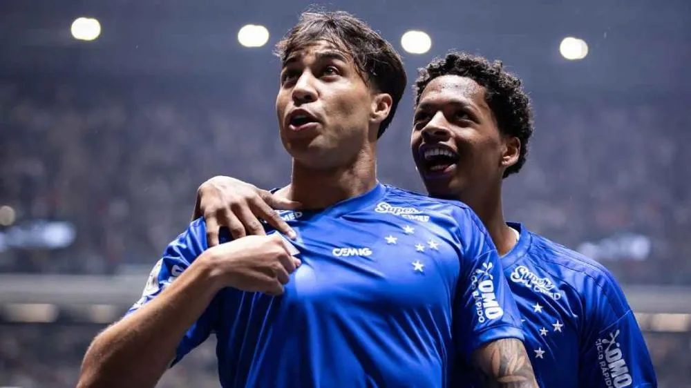 Herói do Cruzeiro, Kaio Jorge decide clássico, joga milho e provoca Atlético-MG: 'Mais um gol na minha casa'