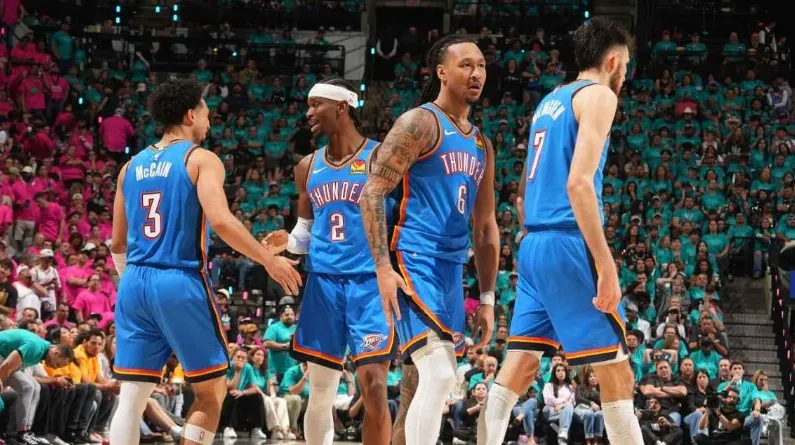 Banco de reservas do Thunder superou o dos Spurs em 76 x 26 no Jogo 3 Jesse D. Garrabrant/NBAE via Getty Images