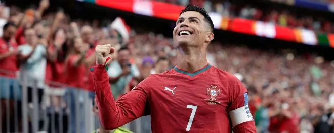 Sem pensar em Messi, Cristiano Ronaldo dá recado após show na Copa: 'Eu chego sempre, cedo ou tarde, estou lá'
