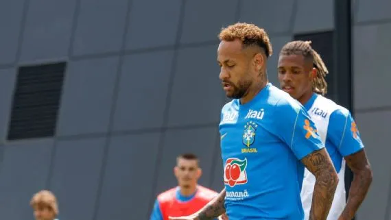 Neymar viaja com Seleção para Miami e fica no banco contra a Escócia; Raphinha segue em Morristown