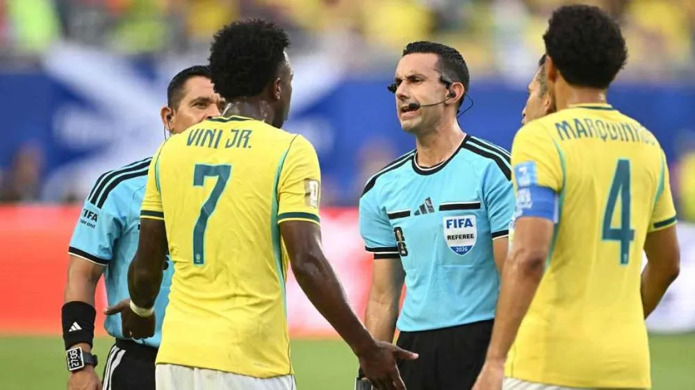 Arbitragem acertou ao anular gol de Vinicius Jr em Escócia x Brasil? Renata Ruel explica lance polêmico