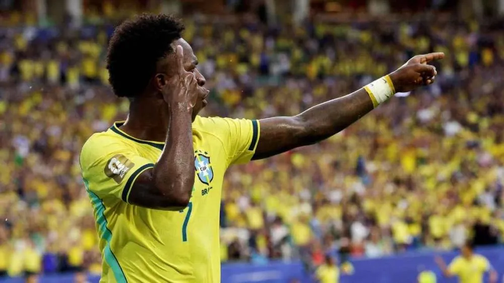 Vinicius Jr. exalta de Ancelotti a Neymar, diz que Seleção achou melhor versão na Copa e explica 'virada de chave'