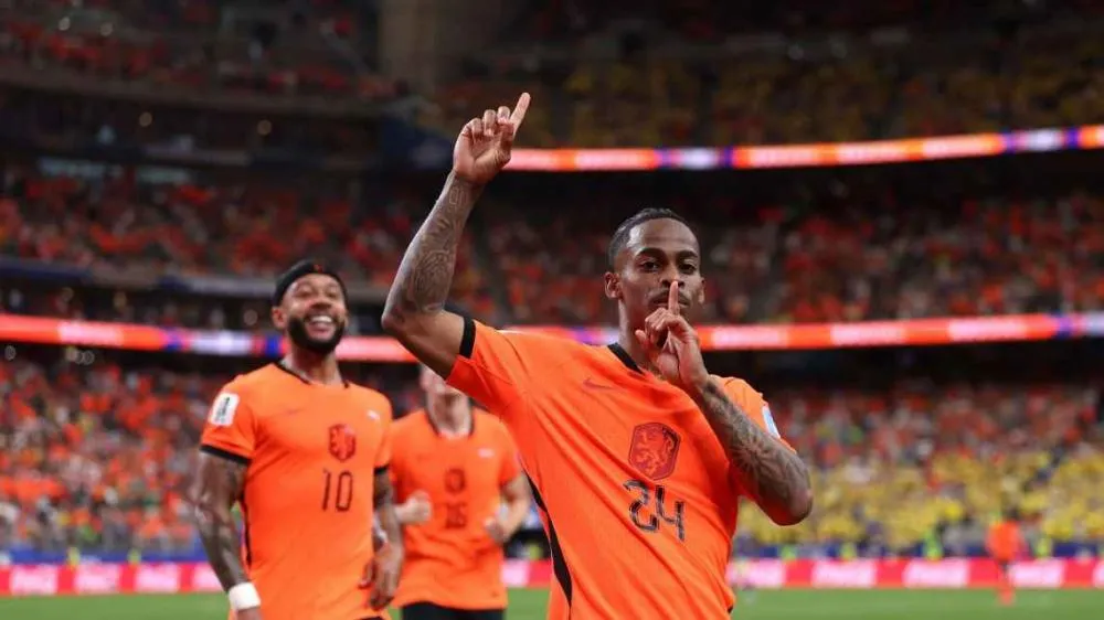 Em fases de grupos da Copa, ninguém se aproxima da Holanda e ninguém é pior do que a Escócia