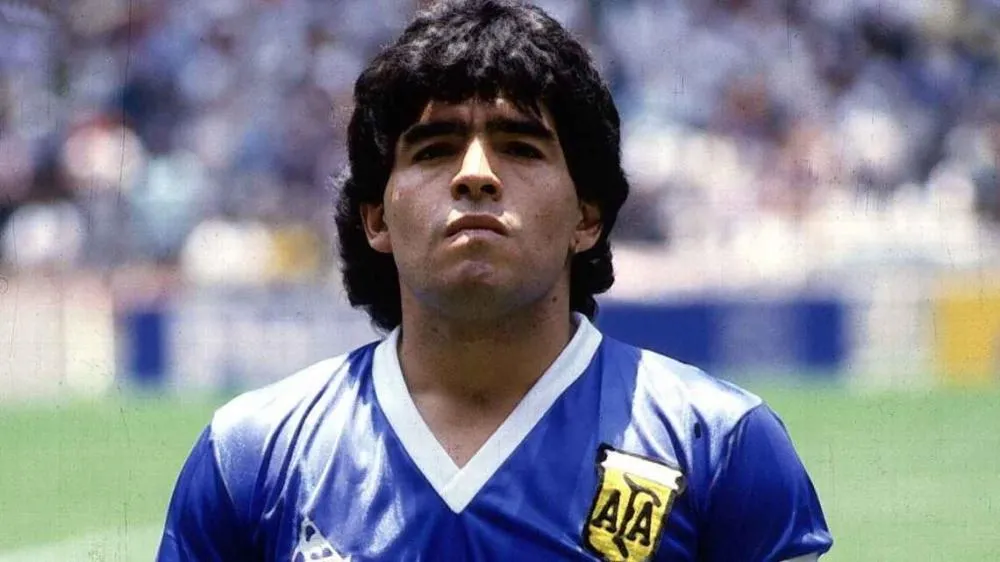 A incrível história de como 'camisa da sorte' da Argentina foi feita no improviso e com escudos recortados