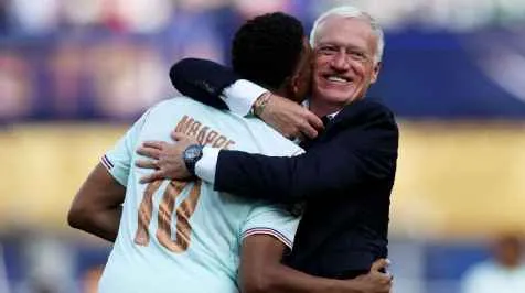 Deschamps crava Mbappé 100% para França x Espanha e é direto sobre parar Yamal: 'Também não é fácil enfrentar os meus jogadores'