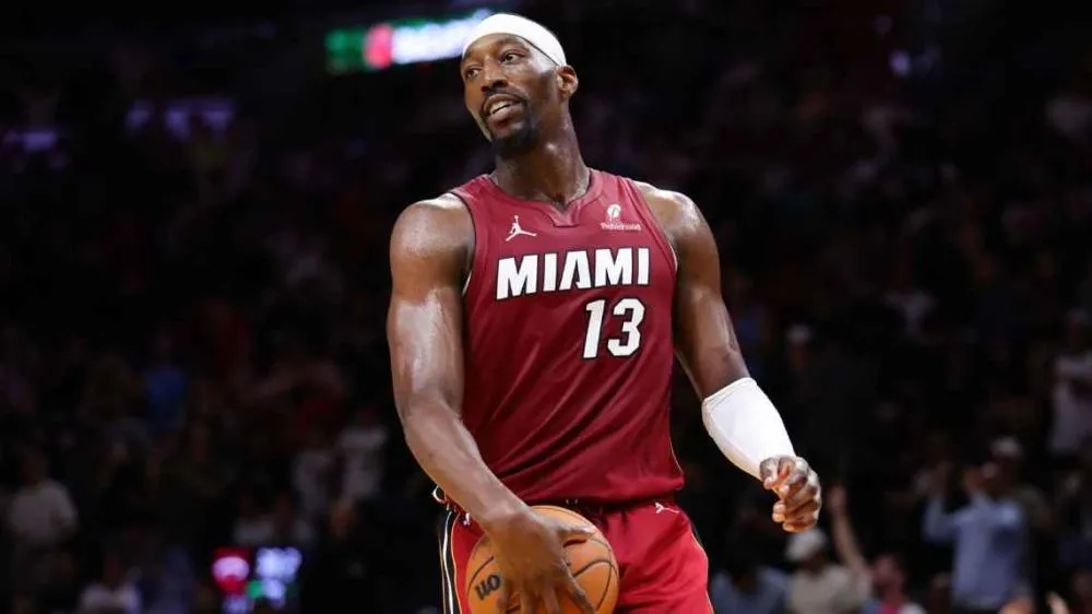 NBA não punirá Bam Adebayo por briga com Tyler Herro em Las Vegas
