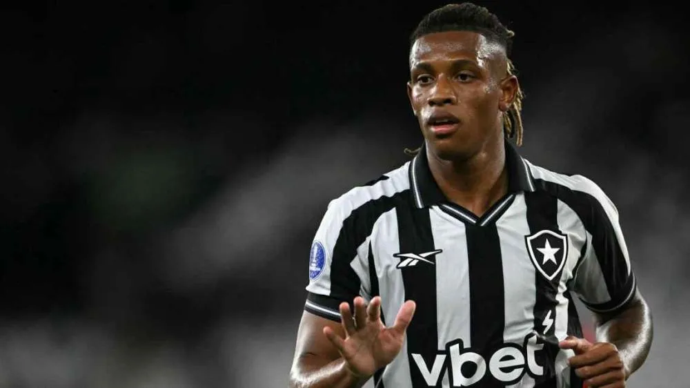 'Não' do Botafogo ao Palmeiras por Danilo teve intervenção de provável novo dono da SAF