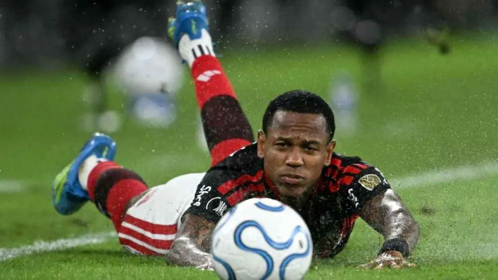 De recusa para virar 'caçador de urubu' e risada se vestiria rubro-negro: as vezes que Luiz Henrique citou - e até provocou - o Flamengo