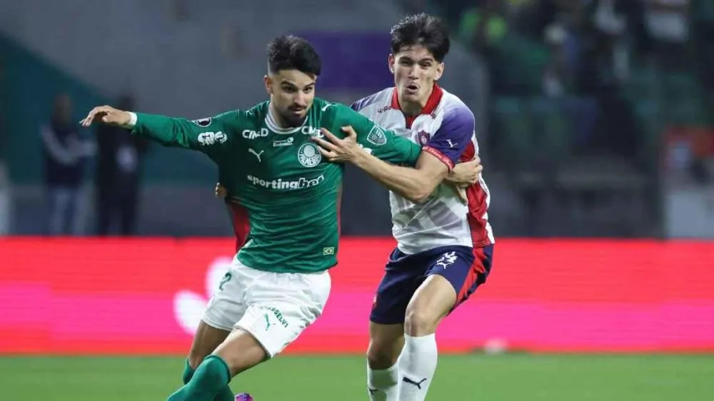 Com um a menos, Palmeiras leva gol no fim e empata em casa com o Cerro Porteño na ida das oitavas da Libertadores