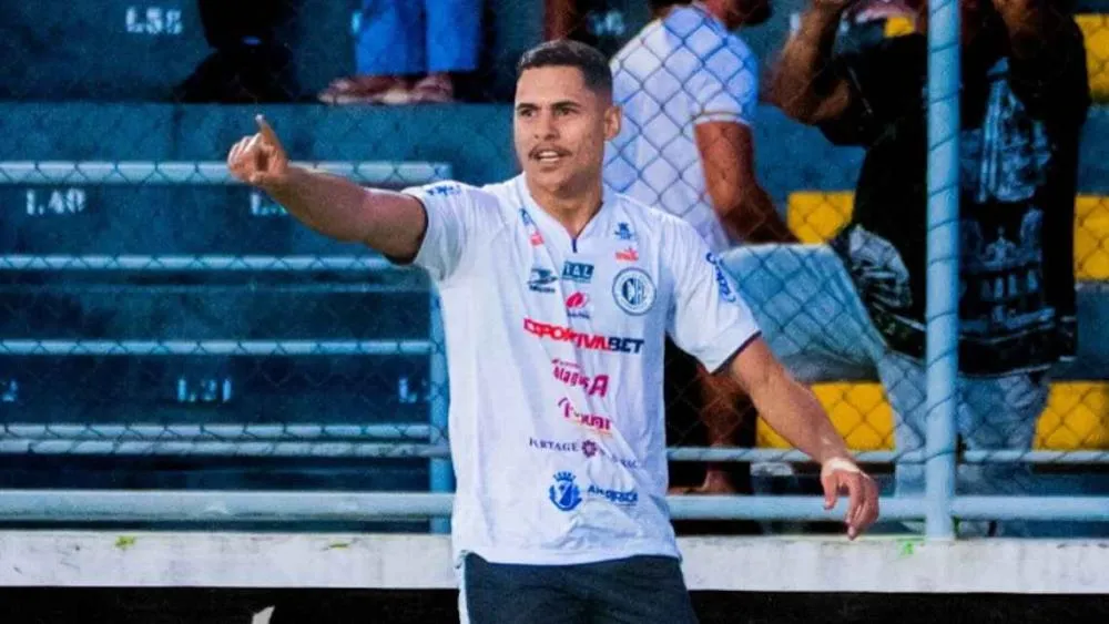 Sport encaminha chegada de vice-artilheiro do Brasil na temporada, com média de um gol por jogo