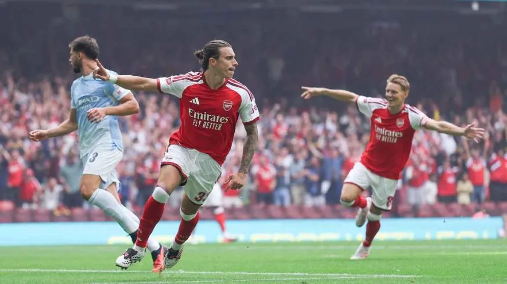 Arsenal atropela City na estreia oficial de Maresca com direito a 'olé', é campeão da Supercopa e volta a 'castigar' rival na Inglaterra