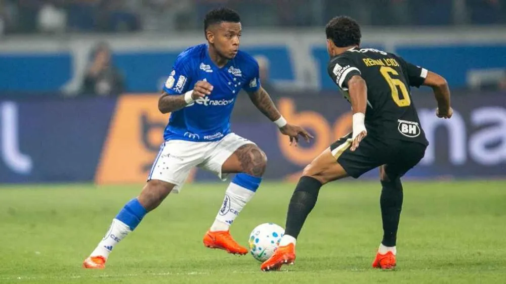 Arroyo anota nova pintura no Mineirão, mas Atlético-MG busca empate com Cruzeiro na ida das quartas da Copa do Brasil
