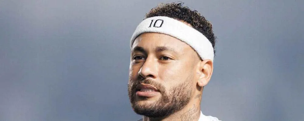 Neymar se revolta com 'gramado cheio de buraco' da Vila e dispara: 'Ótimo trabalho de m*'ESPN.com.br