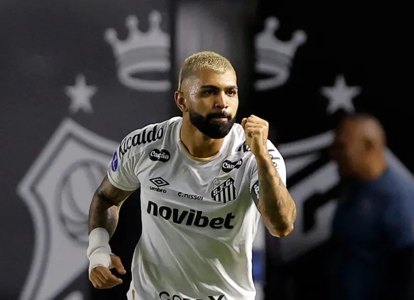 Gabigol se desculpa com torcida do Santos após declarações sobre Flamengo e Cruzeiro