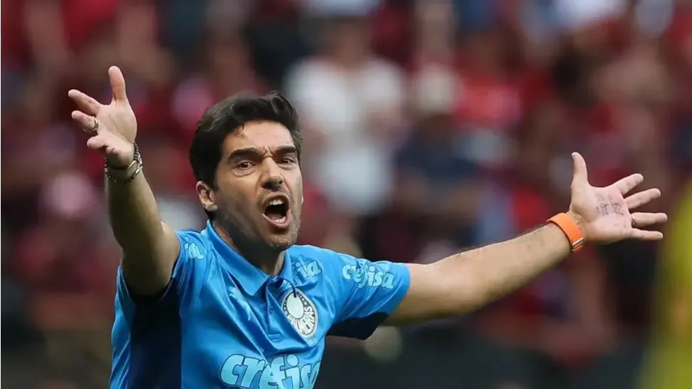 Ótimo para o Flamengo. Abel suspenso dois jogos, na reta decisiva do Brasileiro. Outra vez, ele não será nem advertido pela direção do Palmeiras