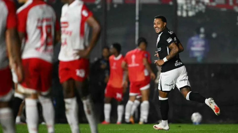 Vasco vence Santa Fe e aguarda por São Paulo ou Boca Juniors na semifinal da Sul-Americana