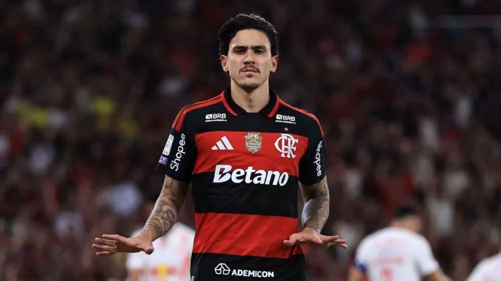 Pedro durante jogo do Flamengo contra o Red Bull Bragantino Getty Images