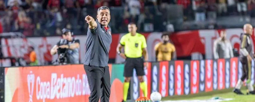 Jair Ventura decide ficar no Vitória, e Internacional acumula 4º 'não' em busca por novo treinador