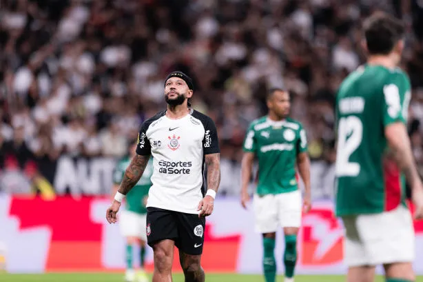 Corinthians terá oito desfalques e cinco pendurados para duelo diante do Palmeiras