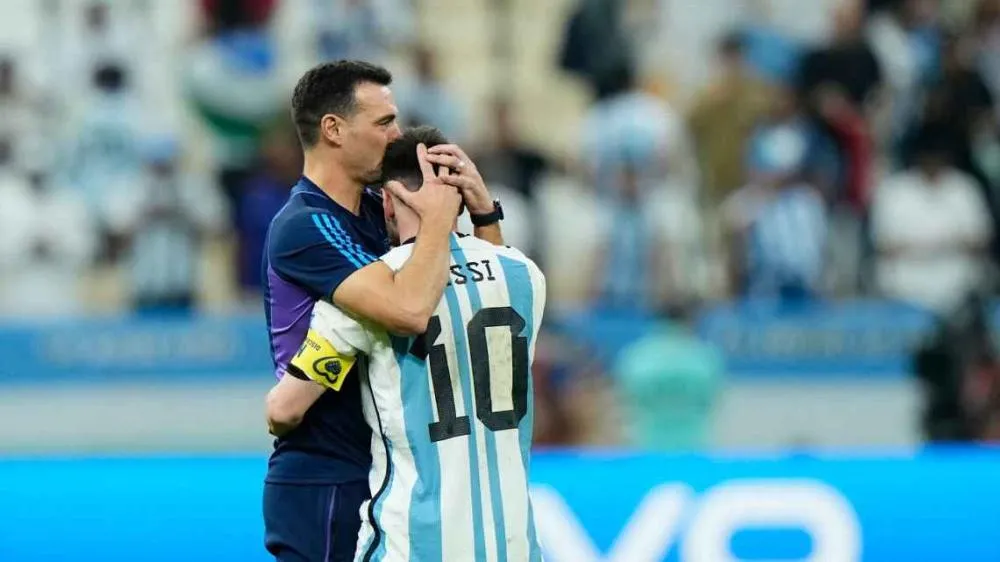 Scaloni abre o jogo sobre futuro na Argentina e disse ter contribuído para a despedida de Messi: 'A magia não é a mesma'