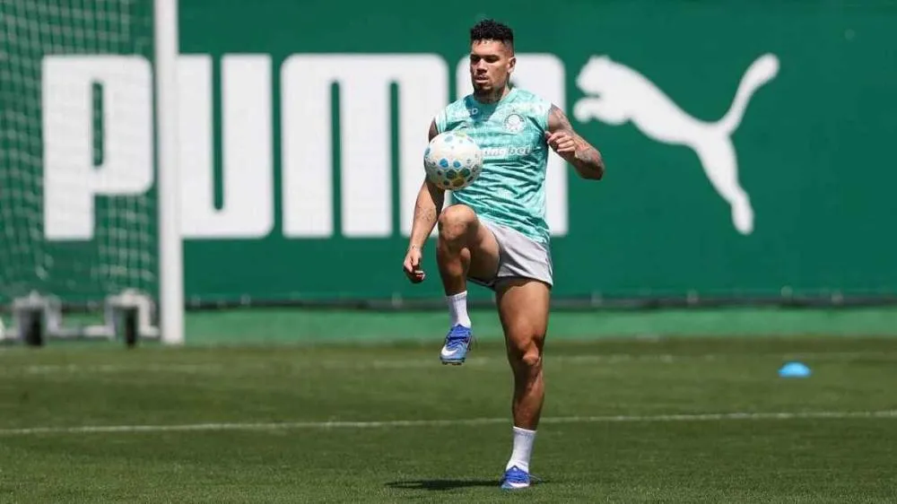 Palmeiras atualiza situação de Paulinho após grave lesão muscular