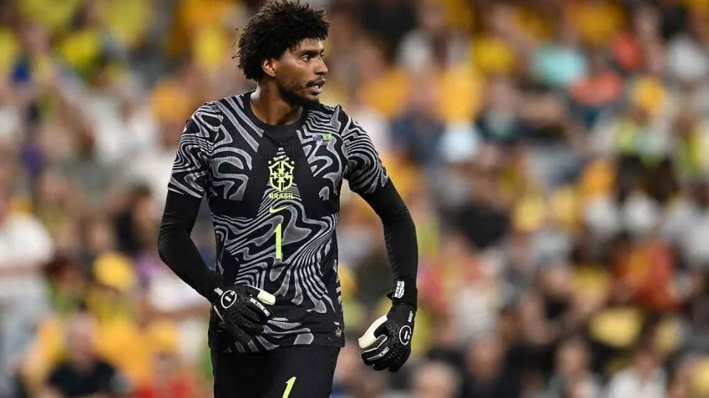 Falha? Hugo Souza 'felicita' australiano por gol de falta e admite: 'Quando pensei em pular, a bola já tinha passado'