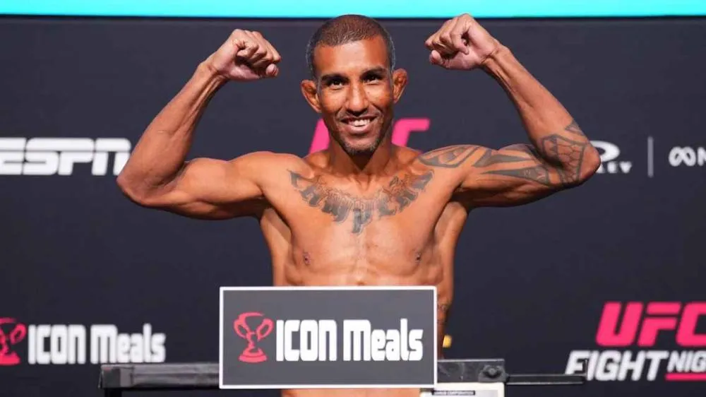 Técnico de Raoni Barcelos explica bastidores de 'apagão' no UFC e atualiza situação de saúde de brasileiro