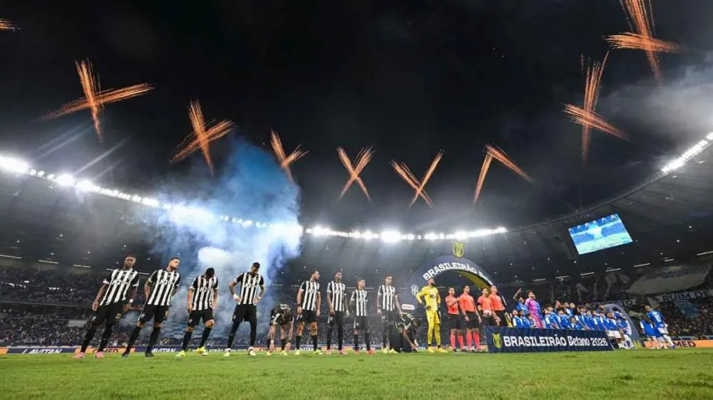 Governo de Minas anuncia ajuda milionária a Atlético-MG, Cruzeiro e mais clubes do estado após proibição das bets