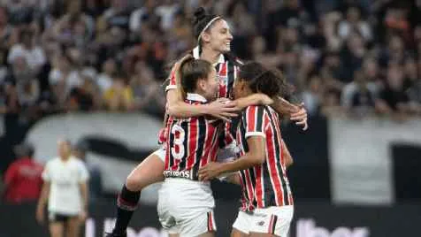 São Paulo x Corinthians: final do Brasileirão feminino baterá recorde de público na América do Sul