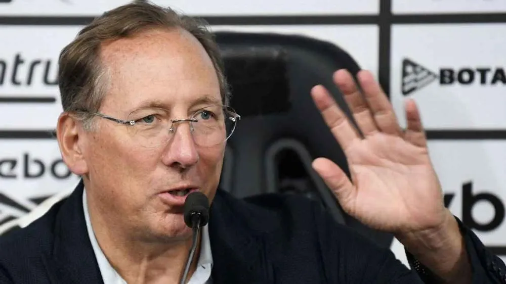 Justiça suspende multa por litigância de má-fé aplicada a Textor e toma decisão importante sobre SAF do Botafogo e Eagle